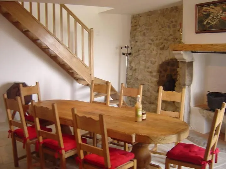 Holiday home Gite Du Chateau Eclassan